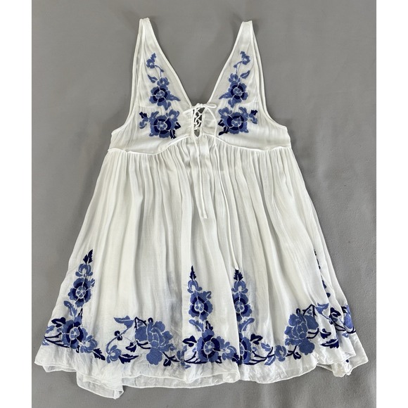 Free People Aida Slip Dress Size M  Womans White Floral Embroidered  Boho Hippie - Picture 4 of 15